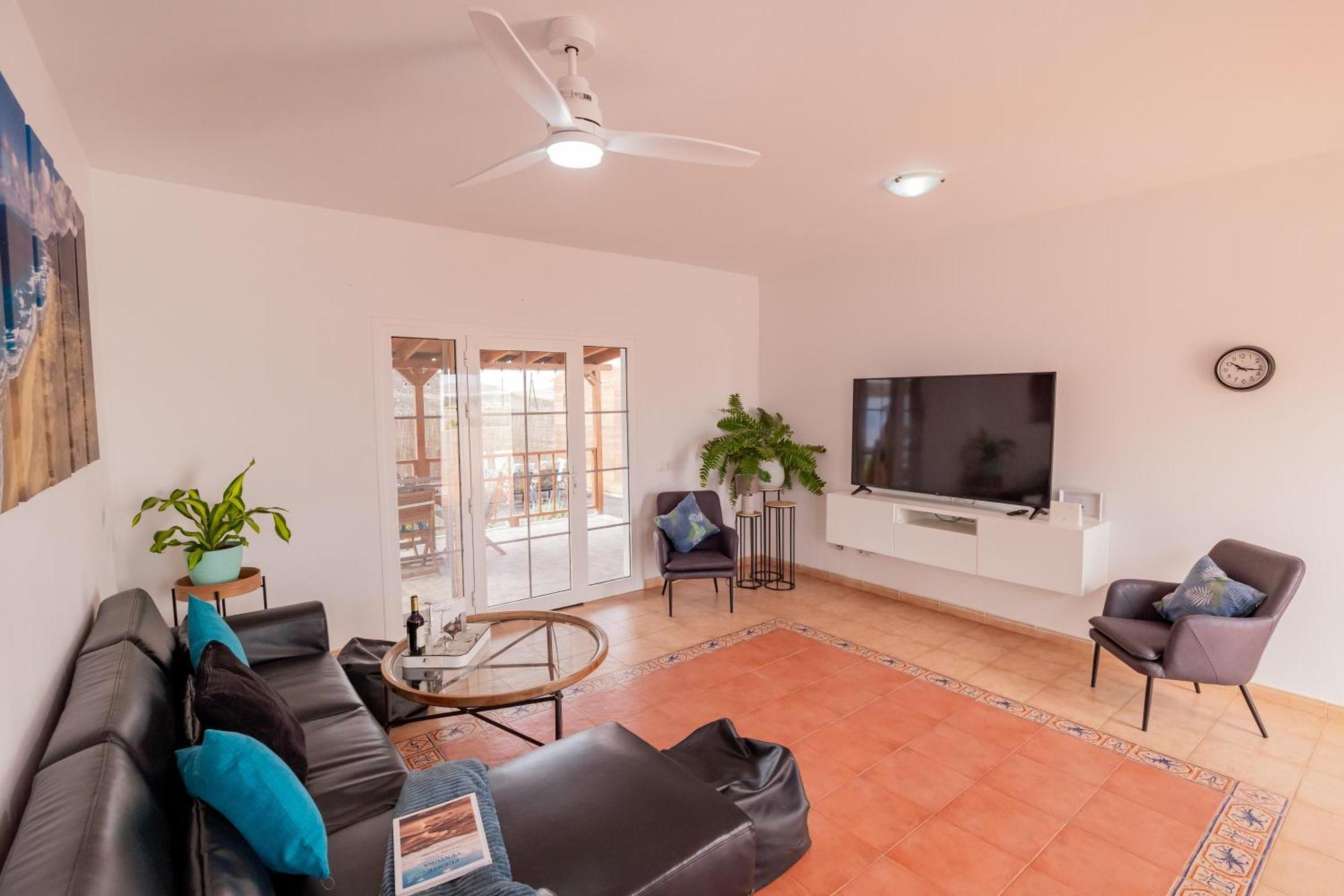Casa Amaya - Spacious House With Pool, Large Garden, Bbq, 2 Terraces, And Ideal Location El Charco  Dış mekan fotoğraf