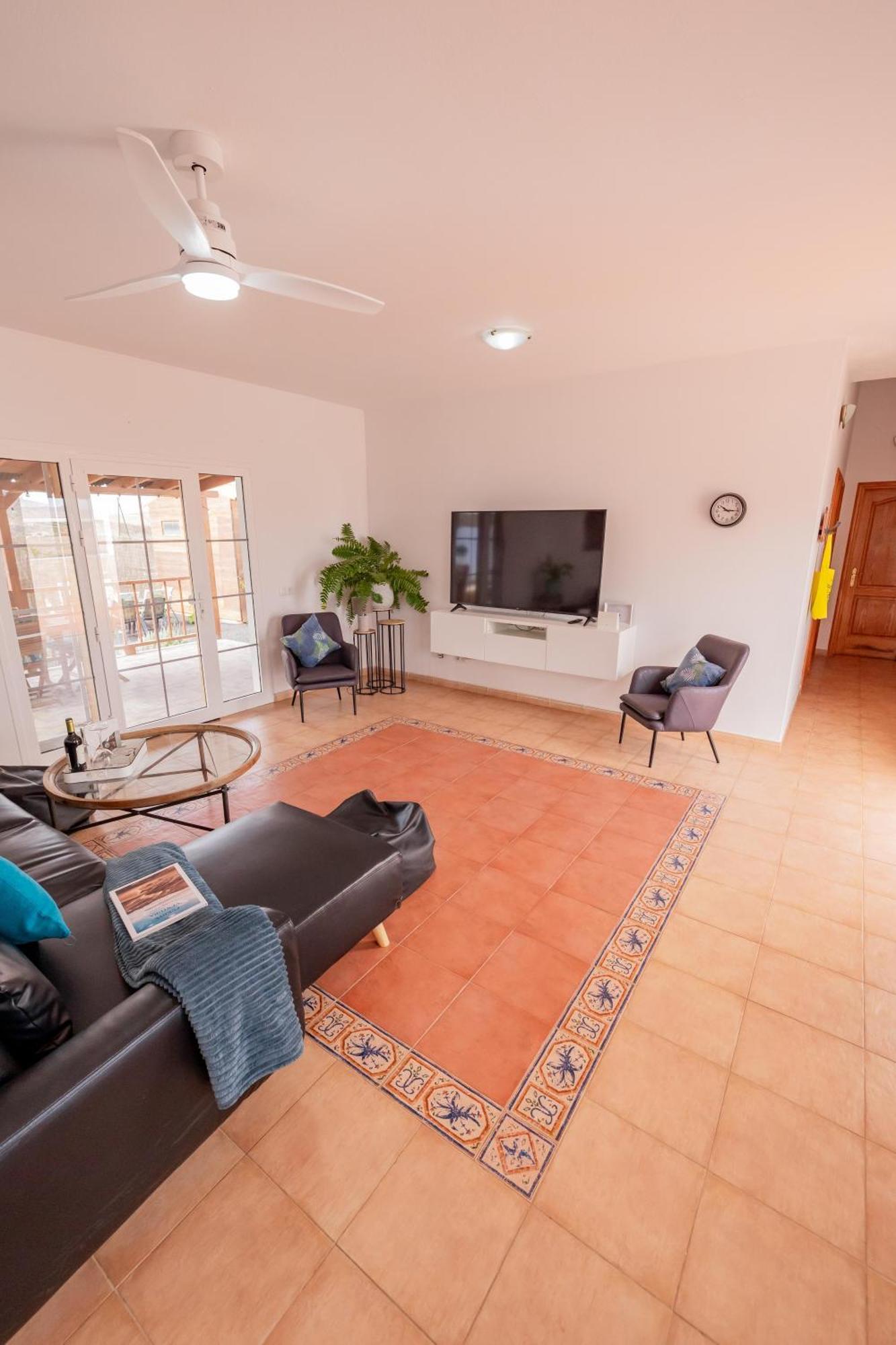 Casa Amaya - Spacious House With Pool, Large Garden, Bbq, 2 Terraces, And Ideal Location El Charco  Dış mekan fotoğraf